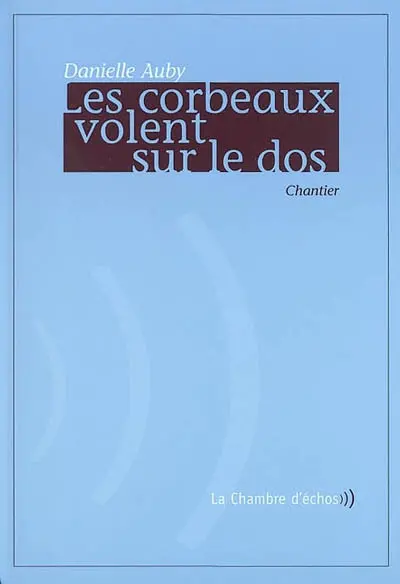 Les corbeaux volent sur le dos