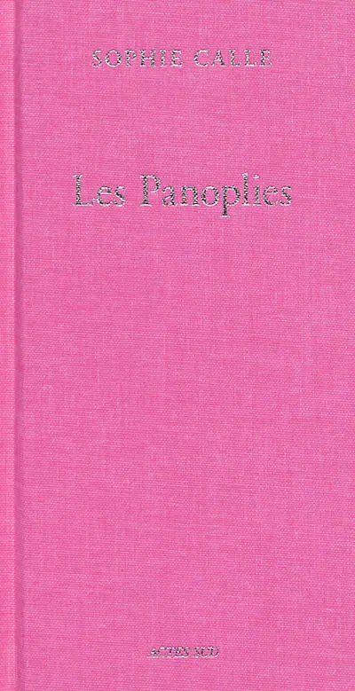 Doubles-jeux. Les panoplies : la garde-robe, le strip-tease