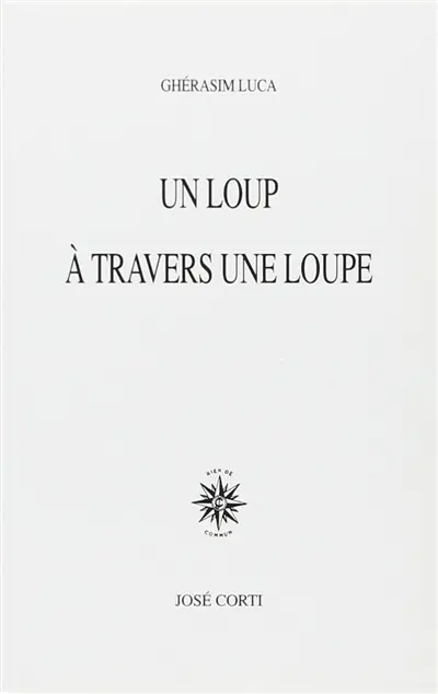 Un loup à travers une loupe