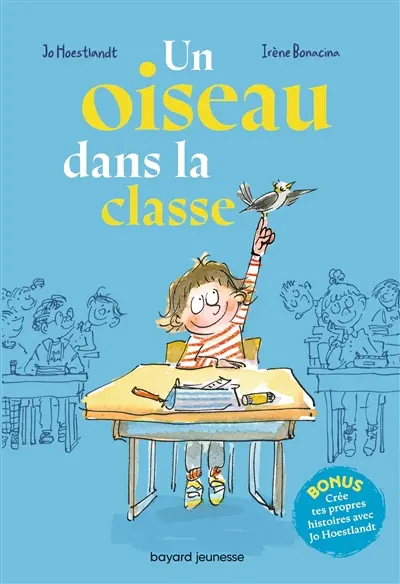 Un oiseau dans la classe